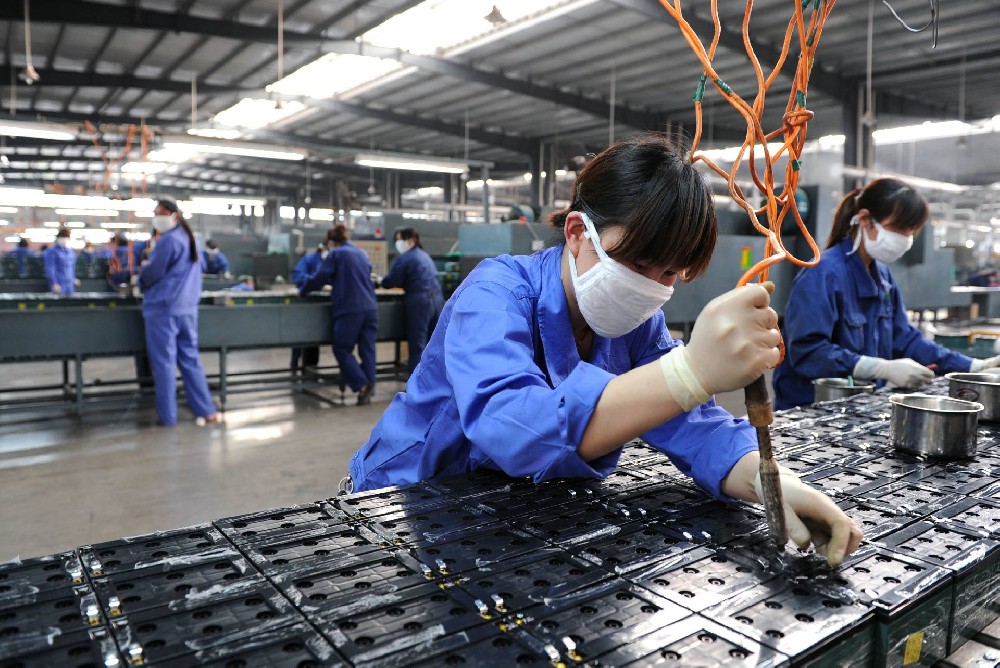 鋰電池生產(chǎn)車間可以用除濕機嗎？